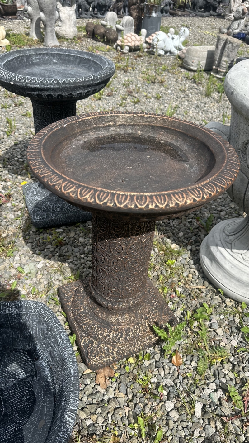 Bronze finish Bird Bath