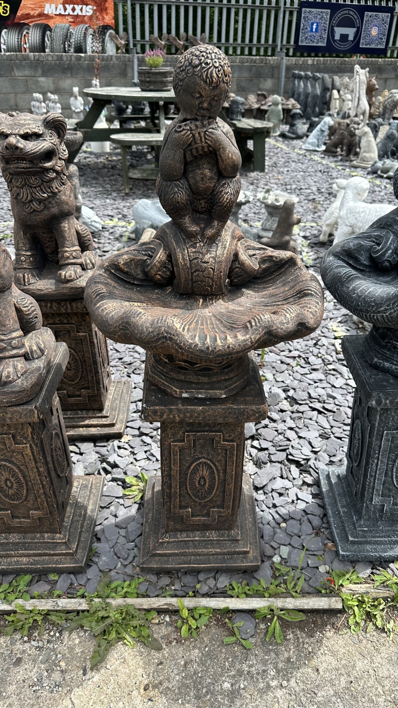 Cherub Bird Bath With Plinth