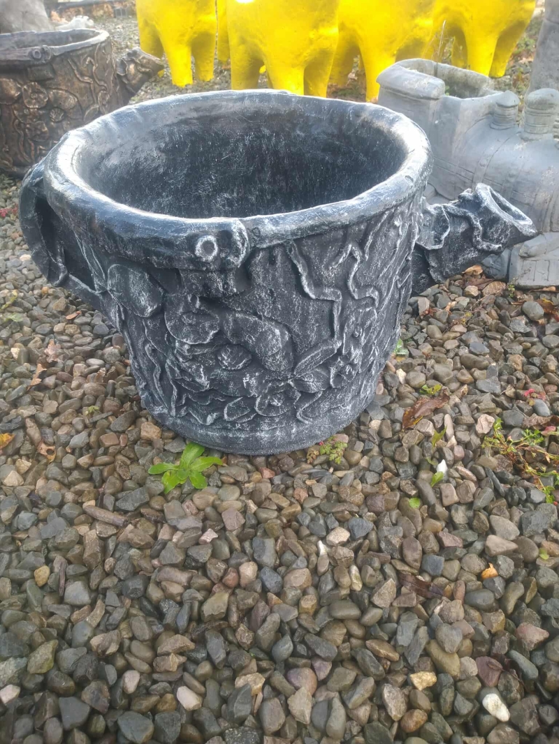 tea pot planter  black and white