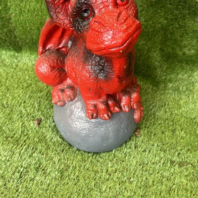 Dragon on rock 