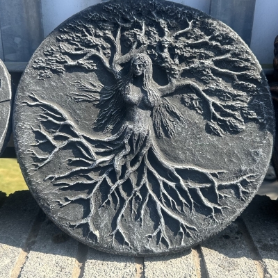 Tree Lady 
